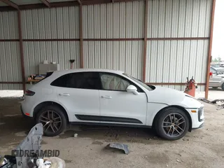 2024 Porsche Macan с VIN WP1AA2A59RLB15956, выставлен на аукционе IAAI как лот 42128152 с пробегом 5 609 миль миль и . История ставок и продаж доступна на DreamBid. Изображение 13.
