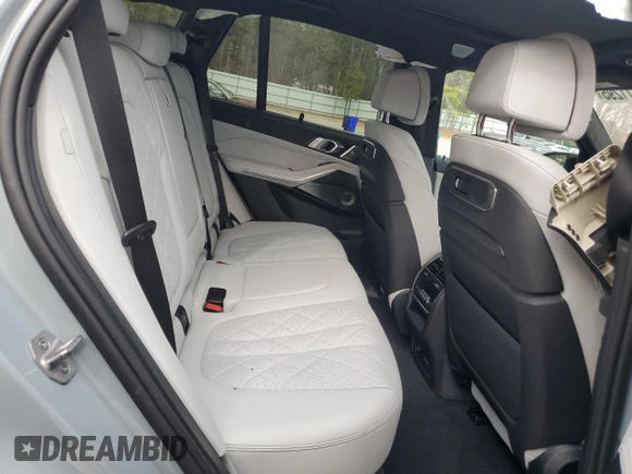 2024 BMW X5 M60i with VIN 5UX33EU08R9V21258, listed as a Copart auction lot 43411295 with 8,755 mi miles and Salvage Title. Bid and sale history available at carsss.com. Image 11.