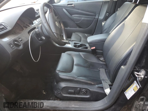 2008 Volkswagen Passat z VIN WVWXK73C98E167642, wystawiony jako Copart lot #72958164 z przebiegiem 192 869 mil mil oraz Nie do naprawy • Non repairable. Historia ofert i sprzedaży dostępna na DreamBid. Obrazek 7.
