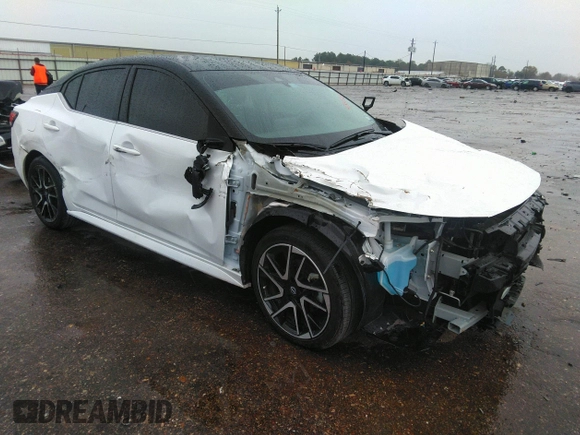 2024 Nissan Sentra SR z VIN 3N1AB8DV0RY242036, wystawiony jako IAAI lot #41345201 z przebiegiem 15 194 mil mil oraz . Historia ofert i sprzedaży dostępna na DreamBid. Obrazek 1.