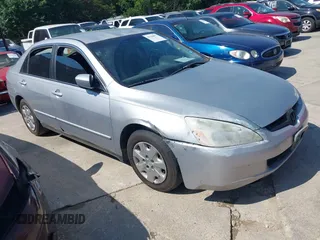 2003 Honda Accord LX z VIN 1HGCM56393A067874, wystawiony jako IAAI lot #42390937 z przebiegiem 252 487 mil mil oraz . Historia ofert i sprzedaży dostępna na DreamBid. Obrazek 1.