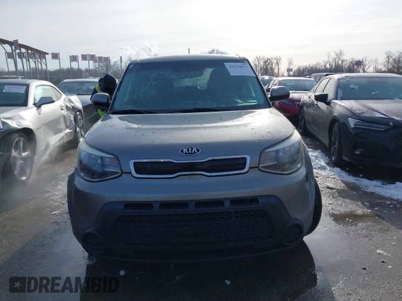 2015 Kia Soul + with VIN KNDJP3A5XF7122683, listed as a IAAI auction lot 41270677 with 107,595 mi miles. Bid and sale history available at carsss.com. Image 12.