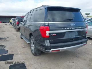 2022 Ford Expedition XLT with VIN 1FMJU1HT0NEA56894, listed as a IAAI auction lot 41450620 with 23,695 mi miles. Bid and sale history available at carsss.com. Image 3.