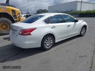 2013 Nissan Altima 2.5 SL with VIN 1N4AL3AP4DC273073, listed as a IAAI auction lot 41915963 with 194,475 mi miles. Bid and sale history available at carsss.com. Image 4.