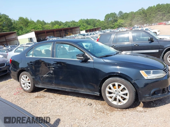2013 Volkswagen Jetta SE with VIN 3VWDX7AJ8DM285270, listed as a IAAI auction lot 42328752 with 181,942 mi miles and . Bid and sale history available at DreamBid. Image 6.