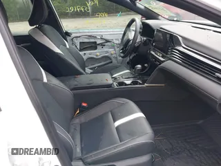 2025 Toyota Camry LE z VIN 4T1DAACK6SU545886, wystawiony jako IAAI lot #42120578 z przebiegiem Nie podano mil oraz . Historia ofert i sprzedaży dostępna na DreamBid. Obrazek 5.