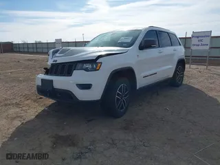 2019 Jeep Grand Cherokee Trailhawk with VIN 1C4RJFLG7KC726830, listed as a IAAI auction lot 41448850 with 97,218 mi miles. Bid and sale history available at carsss.com. Image 17.