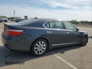 2008 Lexus LS 460 L z VIN JTHGL46F885030935, wystawiony jako Copart lot #56921195 z przebiegiem 306 101 mil mil oraz Tytuł czysty. Historia ofert i sprzedaży dostępna na DreamBid. Obrazek 3.