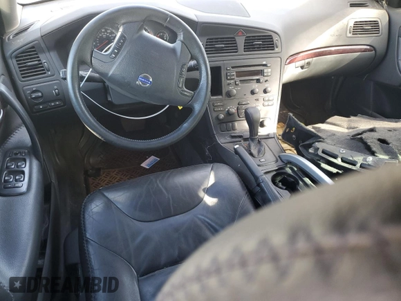 2004 Volvo V70 XC70 with VIN YV1SZ59H841156544, listed as a Copart auction lot 75220694 with 131,943 mi miles and Salvage Title. Bid and sale history available at carsss.com. Image 8.
