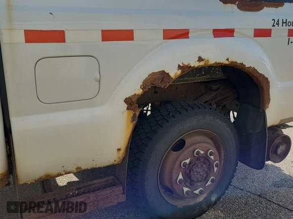 2011 Ford F-350 Platinum с VIN 1FT7W3B60BEB77928, выставлен на аукционе IAAI как лот 42626946 с пробегом 429 347 миль миль и . История ставок и продаж доступна на DreamBid. Изображение 58.