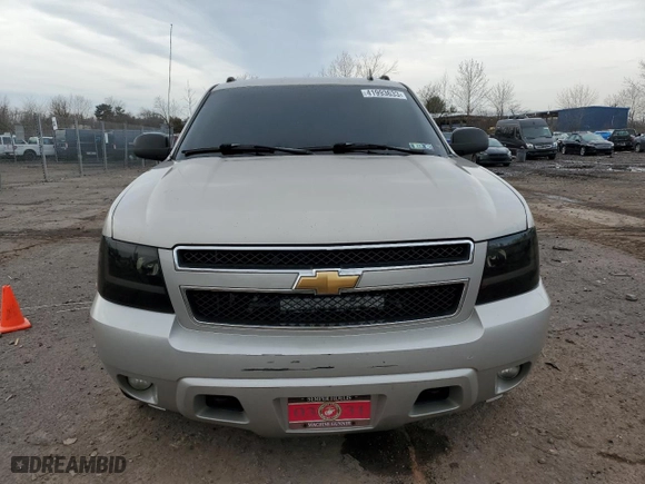 2007 Chevrolet Avalanche LT w/3LT with VIN 3GNFK12387G242923, listed as a Copart auction lot 49131214 with 176,471 mi miles and Salvage Title. Bid and sale history available at carsss.com. Image 5.