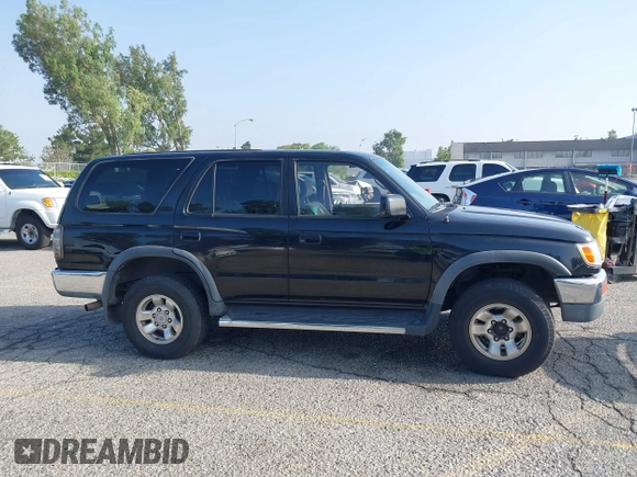 1998 Toyota 4Runner SR5 z VIN JT3GN86R0W0060376, wystawiony jako IAAI lot #42465641 z przebiegiem 321 550 mil mil oraz . Historia ofert i sprzedaży dostępna na DreamBid. Obrazek 13.