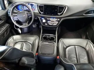 2021 Chrysler Pacifica Hybrid Limited with VIN 2C4RC1S73MR572870, listed as a Copart auction lot 55426655 with 92,436 mi miles and Salvage title. Bid and sale history available at DreamBid. Image 8.