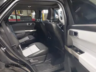2022 Ford Explorer XLT z VIN 1FMSK8DH8NGA68848, wystawiony jako IAAI lot #41996766 z przebiegiem 48 191 mil mil oraz . Historia ofert i sprzedaży dostępna na DreamBid. Obrazek 8.
