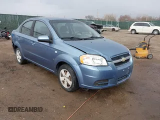 2008 Chevrolet Aveo LS with VIN KL1TD56678B057376, listed as a IAAI auction lot 41690292 with 198,508 mi miles. Bid and sale history available at carsss.com. Image 1.