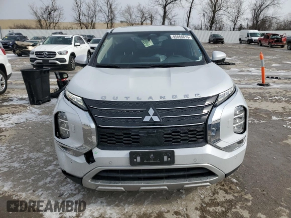2024 Mitsubishi Outlander SE z VIN JA4J4VA88RZ020090, wystawiony jako Copart lot #45466615 z przebiegiem 41 644 mil mil oraz Szkoda całkowita • Salvage title. Historia ofert i sprzedaży dostępna na DreamBid. Obrazek 5.