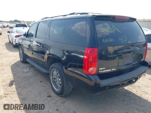 2007 GMC Yukon XL SLT with VIN 1GKFC16037R399642, listed as a IAAI auction lot 41913120 with 1 mi miles. Bid and sale history available at carsss.com. Image 3.