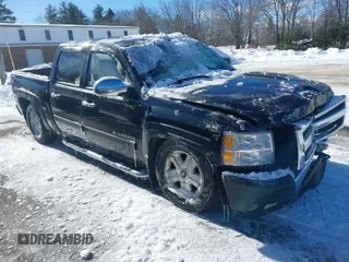 2010 Chevrolet Silverado 1500 LT with VIN 3GCRKSE38AG257341, listed as a IAAI auction lot 41592371 with 136,872 mi miles and . Bid and sale history available at DreamBid. Image 1.