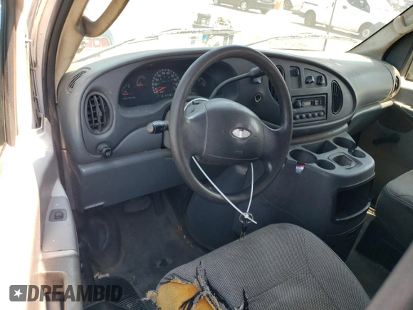 2003 Ford Econoline Cargo z VIN 1FTSS34F33HA14239, wystawiony jako Copart lot #60692485 z przebiegiem 441 148 mil mil oraz Czysty tytuł • Clean title. Historia ofert i sprzedaży dostępna na DreamBid. Obrazek 8.