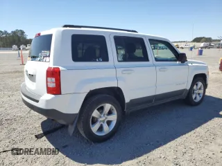 2013 Jeep Patriot Sport z VIN 1C4NJPBB7DD250683, wystawiony jako Copart lot #50520995 z przebiegiem 136 306 mil mil oraz Szkoda całkowita • Salvage title. Historia ofert i sprzedaży dostępna na DreamBid. Obrazek 3.