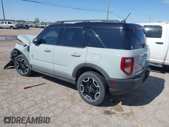 2021 Ford Bronco Sport Outer Banks z VIN 3FMCR9C63MRA26861, wystawiony jako IAAI lot #42204890 z przebiegiem 88 256 mil mil oraz . Historia ofert i sprzedaży dostępna na DreamBid. Obrazek 3.