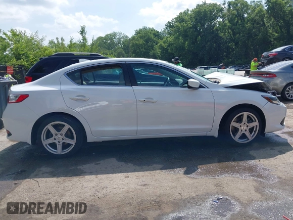 2017 Acura ILX Premium with VIN 19UDE2F72HA001483, listed as a IAAI auction lot 42586161 with 31,332 mi miles and . Bid and sale history available at DreamBid. Image 13.