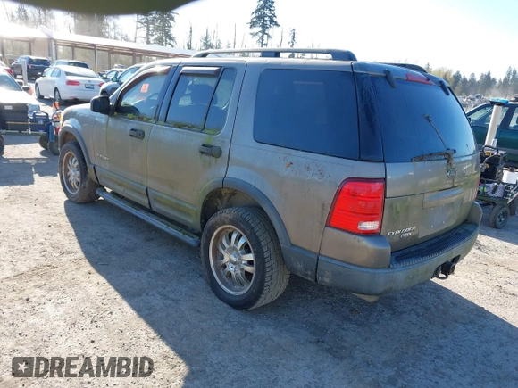 2004 Ford Explorer XLT with VIN 1FMDU73K84ZA70032, listed as a IAAI auction lot 41990961 with 205,084 mi miles. Bid and sale history available at carsss.com. Image 3.