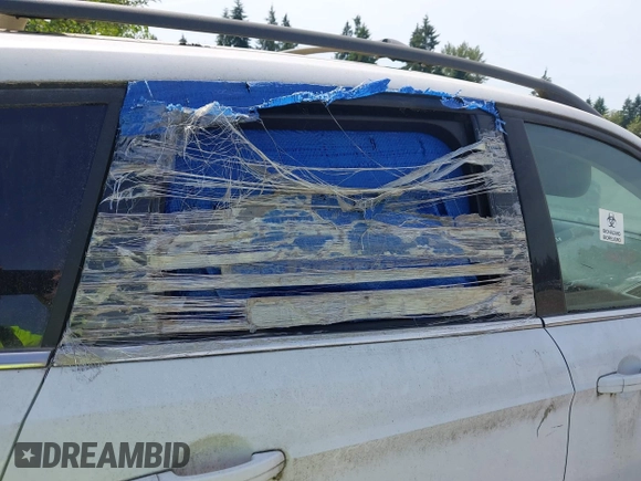 2014 Ford Escape SE z VIN 1FMCU9GX0EUC02583, wystawiony jako IAAI lot #42197013 z przebiegiem Nie podano mil oraz . Historia ofert i sprzedaży dostępna na DreamBid. Obrazek 6.