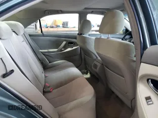 2010 Toyota Camry z VIN JTNBF3EK3A3002517, wystawiony jako Copart lot #57753675 z przebiegiem 196 094 mil mil oraz Szkoda całkowita • Salvage title. Historia ofert i sprzedaży dostępna na DreamBid. Obrazek 10.