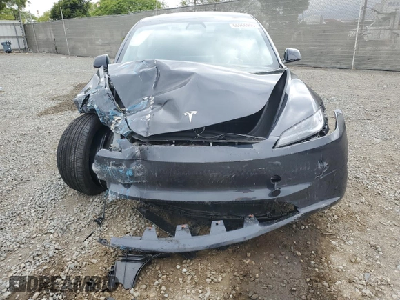 2025 Tesla Model 3 Long Range with VIN 5YJ3E1EA5SF918823, listed as a Copart auction lot 55966905 with 3,754 mi miles and Salvage title. Bid and sale history available at DreamBid. Image 5.