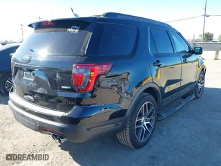 2019 Ford Explorer Sport with VIN 1FM5K8GTXKGB40710, listed as a IAAI auction lot 41840260 with 55,282 mi miles. Bid and sale history available at carsss.com. Image 4.