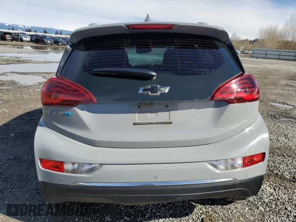 2020 Chevrolet Bolt EV Premier z VIN 1G1FZ6S07L4119587, wystawiony jako Copart lot #50548155 z przebiegiem 21 136 mil mil oraz Szkody całkowita. Historia ofert i sprzedaży dostępna na DreamBid. Obrazek 6.