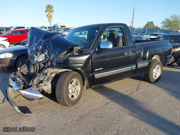 2002 Chevrolet Silverado 1500 with VIN 1GCEC14V42Z105521, listed as a IAAI auction lot 41827521 with 156,264 mi miles. Bid and sale history available at carsss.com. Image 2.
