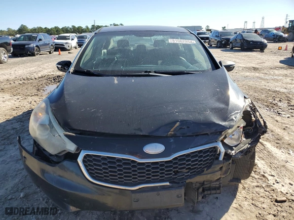 2014 Kia Forte LX with VIN KNAFX4A60E5057547, listed as a Copart auction lot 81062854 with 191,597 mi miles and Salvage Title. Bid and sale history available at carsss.com. Image 5.