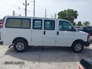 2012 Chevrolet Express Cargo с VIN 1GCWGFCA2C1121527, выставлен на аукционе IAAI как лот 42439536 с пробегом Не указан миль и . История ставок и продаж доступна на DreamBid. Изображение 13.