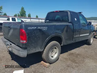 2001 Ford F-150 XL z VIN 2FTRX18L41CA04375, wystawiony jako IAAI lot #42443767 z przebiegiem 345 170 mil mil oraz . Historia ofert i sprzedaży dostępna na DreamBid. Obrazek 4.