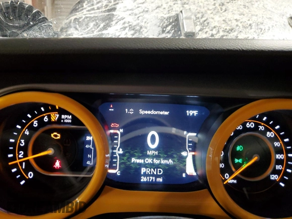 2021 Jeep Gladiator Willys with VIN 1C6HJTAG5ML576384, listed as a Copart auction lot 45904365 with 26,171 mi miles and Salvage title. Bid and sale history available at DreamBid. Image 9.