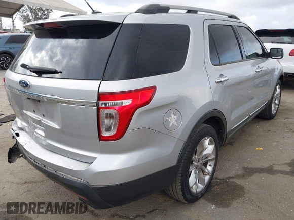 2012 Ford Explorer XLT with VIN 1FMHK7D88CGA94982, listed as a IAAI auction lot 42121534 with 250,897 mi miles and . Bid and sale history available at DreamBid. Image 4.