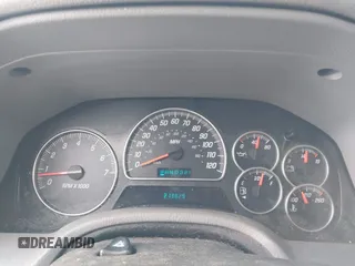 2005 GMC Envoy SLT with VIN 1GKDT13S352258833, listed as a IAAI auction lot 41525149 with 213,829 mi miles. Bid and sale history available at carsss.com. Image 7.