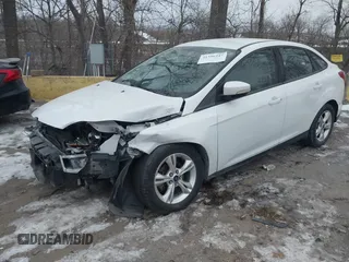 2013 Ford Focus SE with VIN 1FADP3F29DL343536, listed as a IAAI auction lot 41396247 with 185,737 mi miles. Bid and sale history available at carsss.com. Image 6.