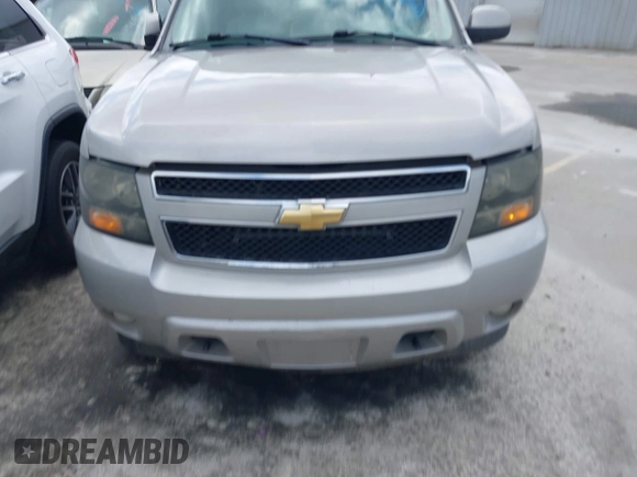 2007 Chevrolet Suburban LT с VIN 3GNFC16007G185405, выставлен на аукционе IAAI как лот 42471956 с пробегом 324 164 миль миль и . История ставок и продаж доступна на DreamBid. Изображение 6.