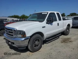 2003 Ford Super Duty F-250 XL with VIN 1FTNX20L93EA98198, listed as a Copart auction lot 54366535 with 210,204 mi miles and Salvage Title. Bid and sale history available at carsss.com. Image 1.