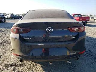 2022 Mazda 3 Preferred with VIN JM1BPACL6N1502559, listed as a Copart auction lot 61722474 with 34,693 mi miles and Salvage title. Bid and sale history available at DreamBid. Image 6.