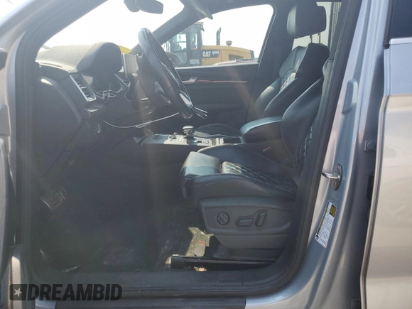 2018 Audi SQ5 Premium Plus with VIN WA1A4AFYXJ2204316, listed as a Copart auction lot 64113574 with 67,919 mi miles and Salvage Title. Bid and sale history available at DreamBid. Image 7.