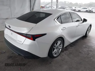 2021 Lexus IS 300 z VIN JTHCA1D2XM5112467, wystawiony jako IAAI lot #41944802 z przebiegiem 53 333 mil mil oraz . Historia ofert i sprzedaży dostępna na DreamBid. Obrazek 4.