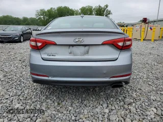 2017 Hyundai Sonata 2.4L z VIN 5NPE24AF3HH464683, wystawiony jako Copart lot #57812815 z przebiegiem 123 219 mil mil oraz Czysty tytuł • Clean title. Historia ofert i sprzedaży dostępna na DreamBid. Obrazek 6.