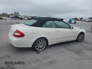 2007 Mercedes-Benz CLK 350 с VIN WDBTK56F37T082572, выставлен на аукционе Copart как лот 52861995 с пробегом 165 245 миль миль и Списание • Salvage title. История ставок и продаж доступна на DreamBid. Изображение 3.