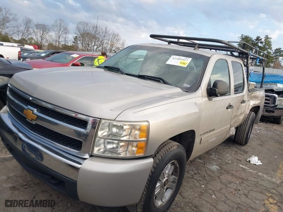 2008 Chevrolet Silverado 1500 LTZ with VIN 3GCEC13J78G168779, listed as a IAAI auction lot 41589457 with 250,207 mi miles. Bid and sale history available at carsss.com. Image 2.