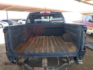 2018 Chevrolet Colorado 4WD Z71 z VIN 1GCGTDEN9J1231315, wystawiony jako IAAI lot #42440943 z przebiegiem 171 061 mil mil oraz . Historia ofert i sprzedaży dostępna na DreamBid. Obrazek 16.