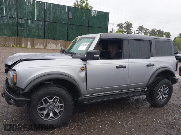 2021 Ford Bronco z VIN 1FMEE5DP7MLA78805, wystawiony jako IAAI lot #42363222 z przebiegiem 57 510 mil mil oraz . Historia ofert i sprzedaży dostępna na DreamBid. Obrazek 14.
